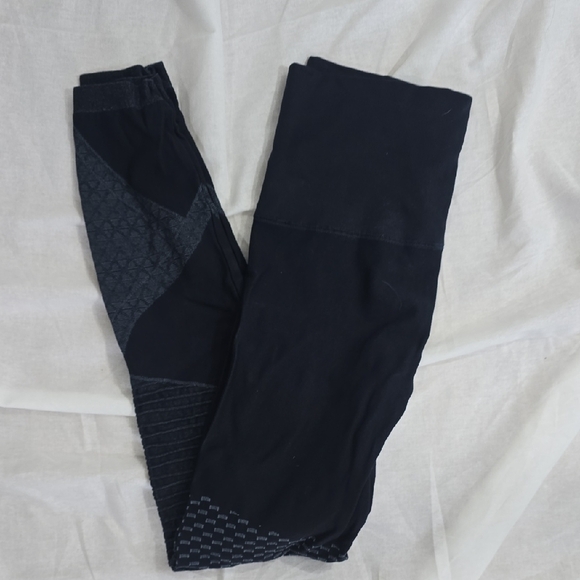 SPANX Black Leggings - Picture 1 of 5